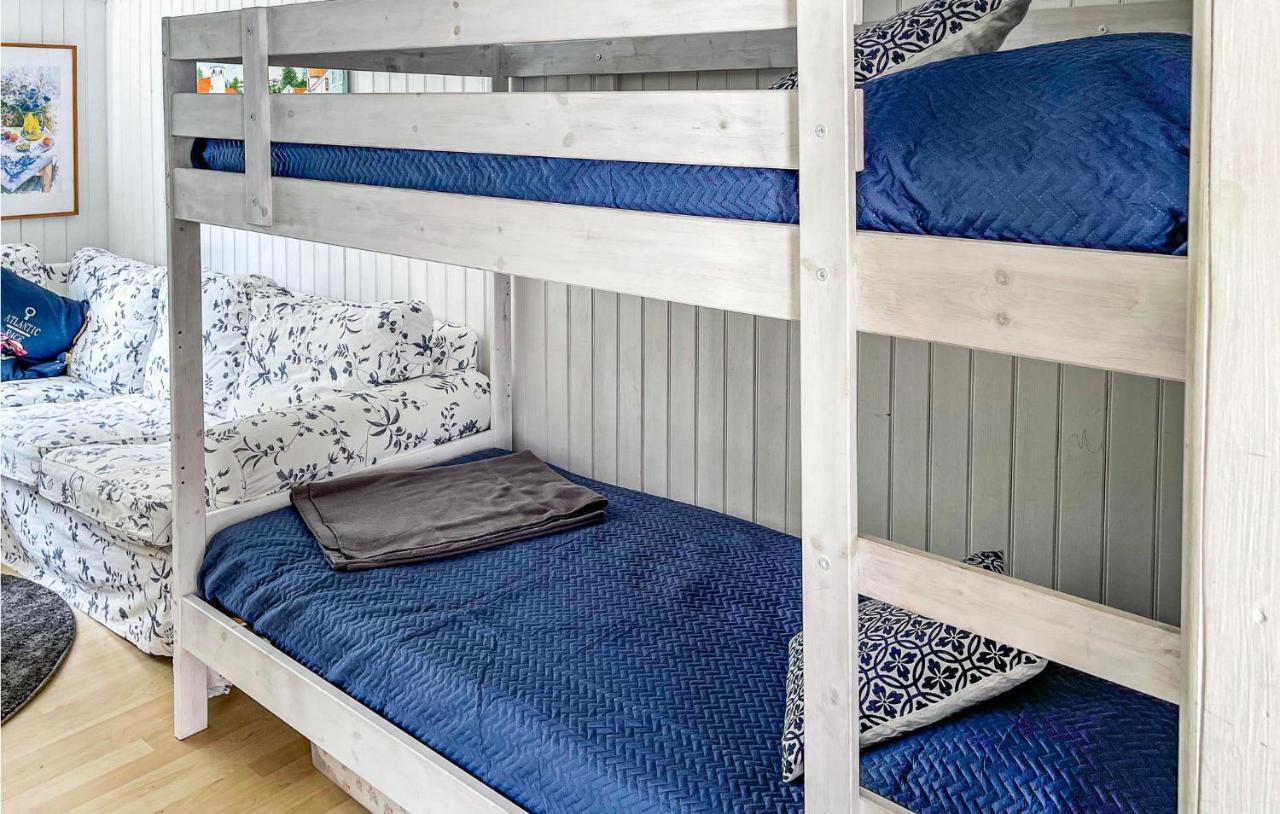 Cozy Home In Strmstad With Wifi Stromstad Luaran gambar