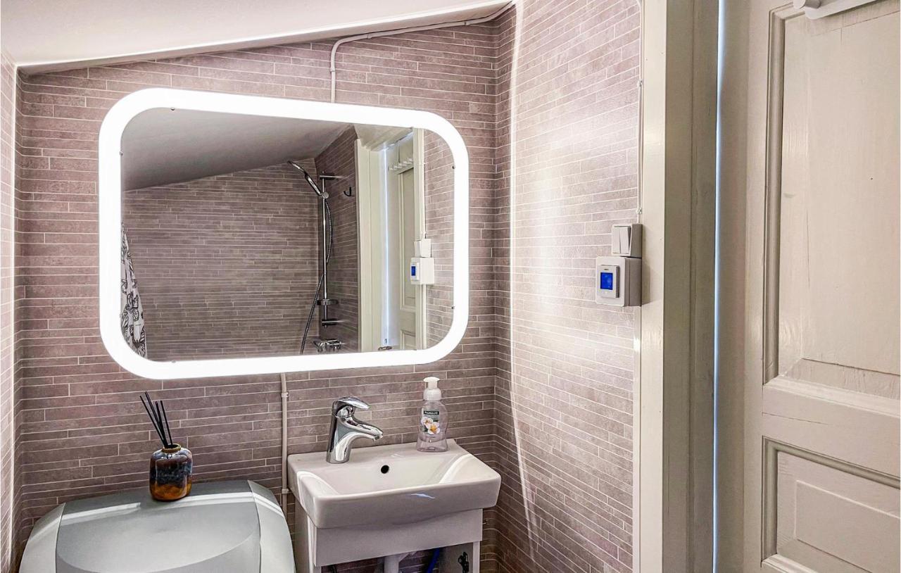 Cozy Home In Strmstad With Wifi Stromstad Luaran gambar