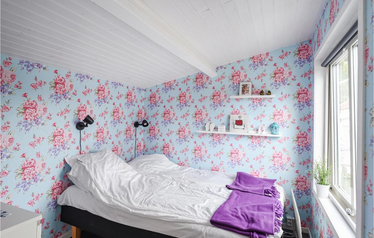 Cozy Home In Strmstad With Wifi Stromstad Luaran gambar